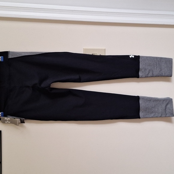 Under Armour Black and Gray Girls Leggings size Large - Picture 2 of 6